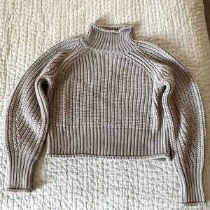 Funnel neck sweater